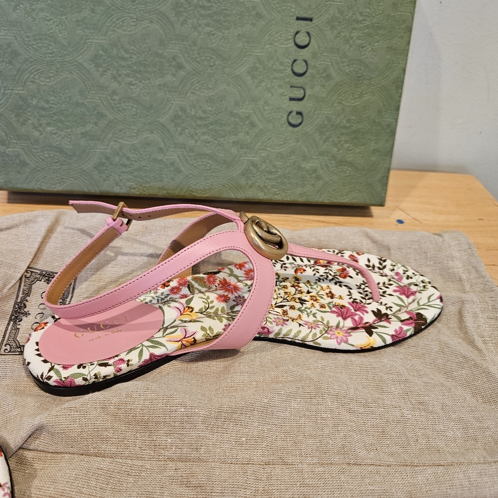 NWT$790 GUCCI Double G Marmont Floral Leather Thong Flat Sandal Slides Sz 39 - Picture 2 of 9